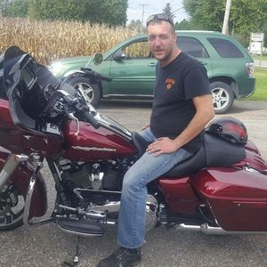 Meet your Posher, Dustin